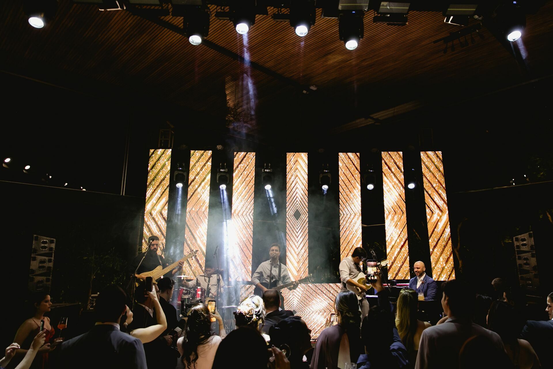 Foto Brunna e Vinícius | Casamento no Espaço Bella Città Ribeirão Preto - Imagem 75